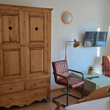לינה וארוחת בוקר וונס Haus Auszeit מראה חיצוני תמונה
